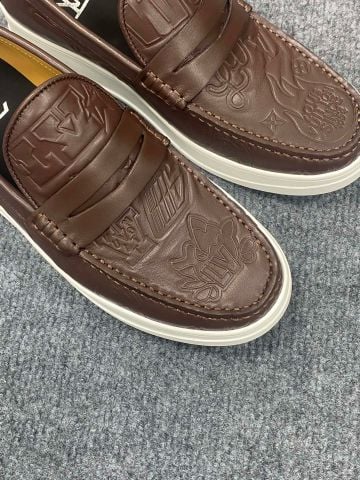 Giày moccasin nam L*V da bò in nổi hoạ tiết cực đẹp mẫu mới