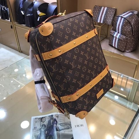 Ba lô LV hoạ tiết Monogram size 16x37cm