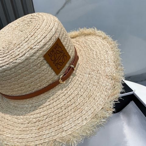 [NEW ARRIVAL] MŨ CÓI Loe*We*  ĐẲNG CẤP