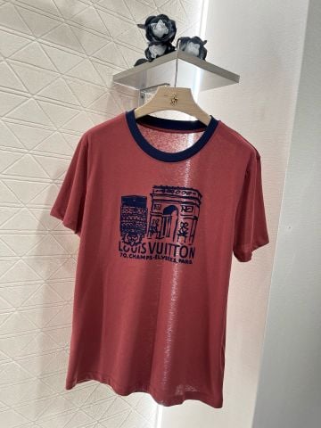Áo phông nữ L*V  T-shirt cổ tròn L*V