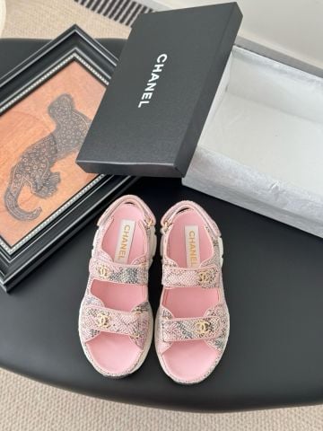 Sandal nữ CHNEL*  “Magic” Velcro Sandal hoạ tiết da rắn
