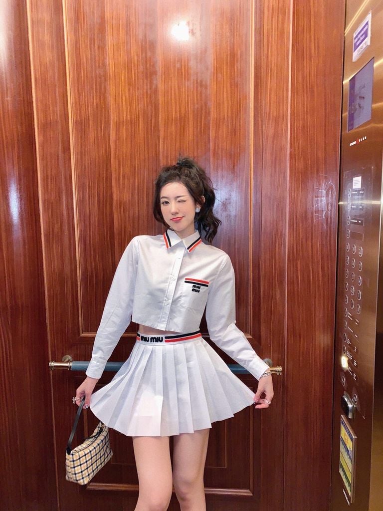 Mua Set áo Sơ Mi Xanh Tay Bồng Tôn Da Kèm Chân Váy Trắng Ulzzang Set 2 Món áo Chân Váy Nữ Form Rộng Thời Trang Hàn Quốc Yeep #48 Mua Set áo Sơ Mi Xanh Tay Bồng Tôn Da Kèm Chân Váy Trắng Ulzzang Set 2 Món áo Chân Váy Nữ Form Rộng Thời Trang Hàn Quốc Yeep