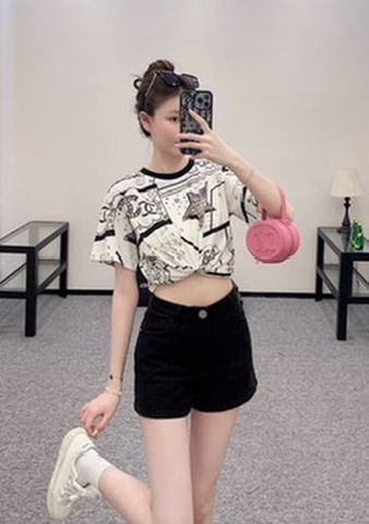 Áo phông nữ CHNEL* hoạ tiết