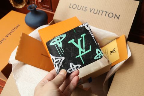 Ví nam LV* dáng ngắn hoạ tiết Monogram xanh lót màu đẹp SIÊU CẤP