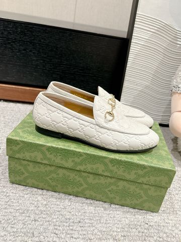 Giày nữ Loafer GUCCI* da bò in nổi hoạ tiết logo đẹp cao cấp