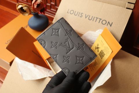 Ví nam LV* dáng nhỏ đựng thẻ da bò dập Monogram xám cao cấp