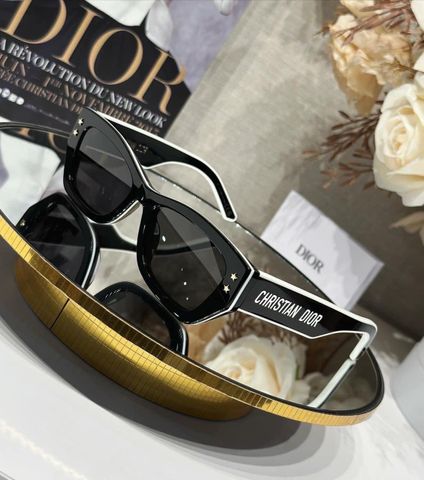 Kính nữ Dior* thể thao