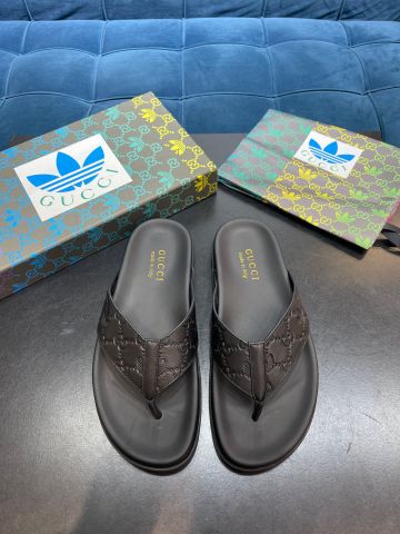 Dép tông nam GUCCI* x adidas* da bò dập hoạ tiết đẹp độc cao cấp mẫu mới