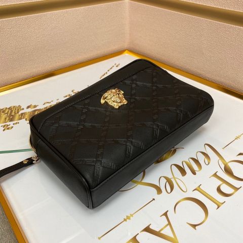 Clutch VERSACE* nam nữ da bò dập hoạ tiết logo vàng 28cm