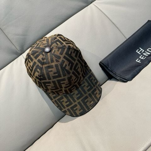 Mũ FENDI* nam nữ