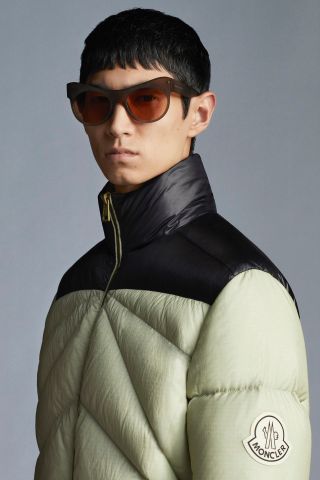 Áo phao nam moncler* VIP 1:1 màu xanh ô liu pha đen cực đẹp hàng chuẩn xịn