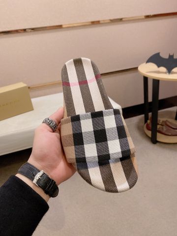 Dép nam BURBERRY* chất vải kẻ đẹp có 2 màu