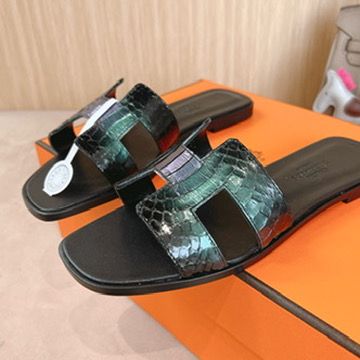 Dép nữ Herme*s Oran “H” Snake Skin – Phiên bản màu mới