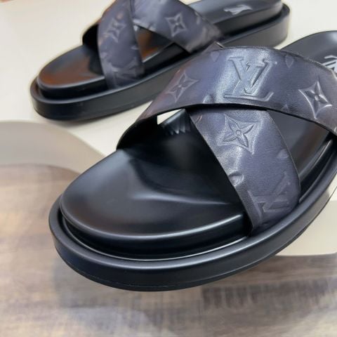 Dép nam L*V quai đan chéo da bò in nổi hoạ tiết Monogram cao cấp