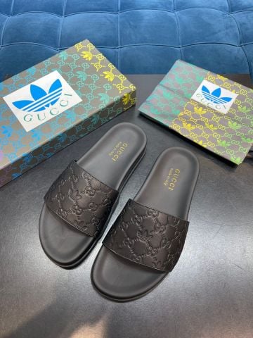 Dép nam GUCCI* x adidas* da bò dập hoạ tiết đẹp độc cao cấp mẫu mới