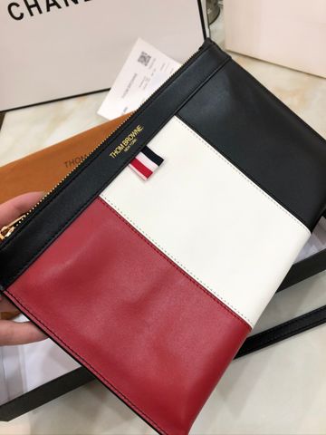 Clutch Thom browne nam nữ da bò phối màu