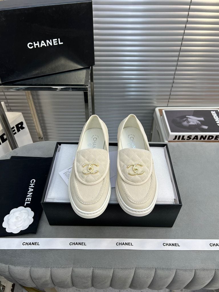 Giày nữ Loafer chanel da lộn khoá logo vàng đẹp sang VIP 11 1800k G   lien fashion