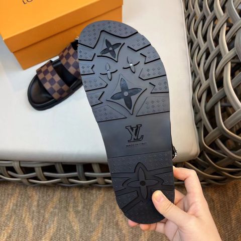 Sandal nam LV* quai hoạ tiết Monogram / karo đẹp cao cấp