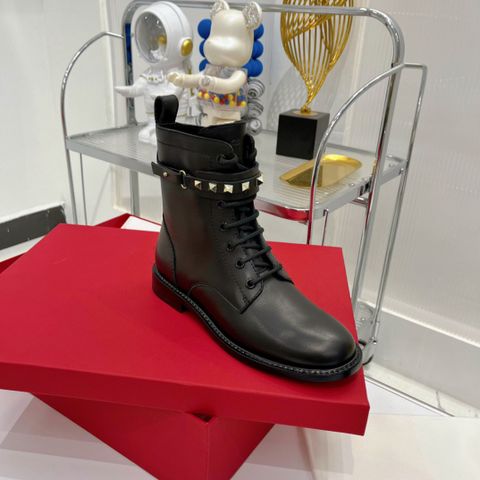 Boot VALENTINO* VIP 1:1 quai tán đinh dáng khoẻ đế thấp