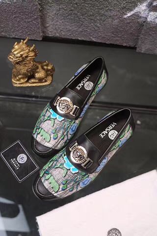 Giày lười versace hoạ tiết hàng độc