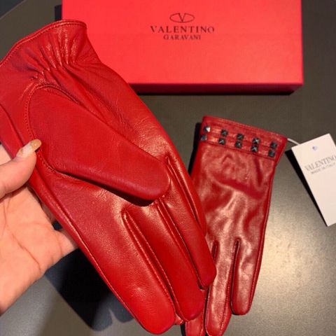 Găng tay da cừu VALENTINO* viền Đinh đẹp sang VIP 1:1