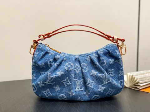 Túi L*V  Pochette Valley