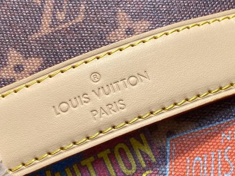 Túi Clutch L*V nam nữ  Compartments Wash Bag
