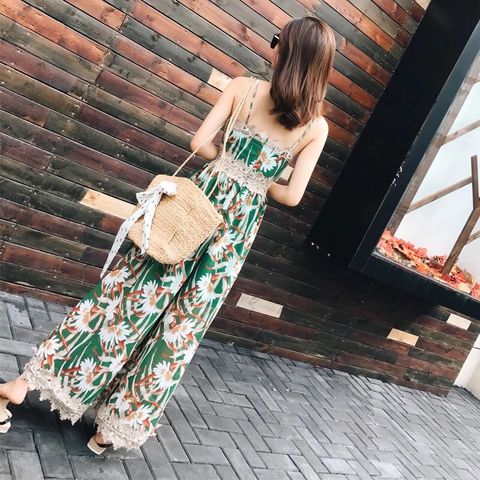 Jumpsuit hoạ tiết đẹp