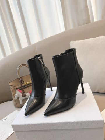 Boot Dior* cổ lỡ cao 8cm da bò mũi nhọn gót tráng vàng dáng đơn giản đẹp sang VIP 1:1