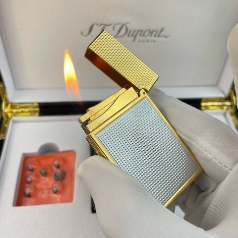 Bật lửa S.T.Dupont