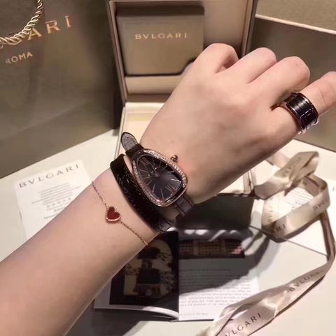 Đồng hồ bvlgari đầu rắn dây da quấn 2 vòng