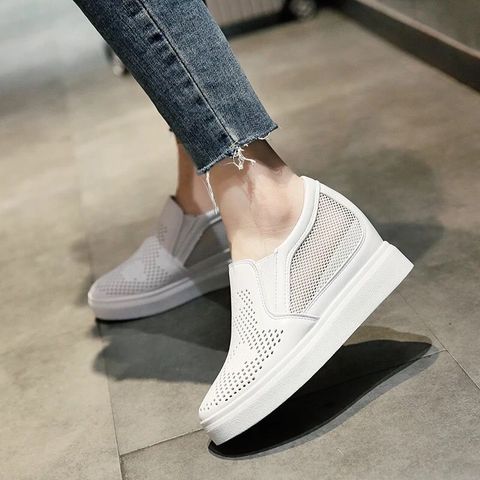 Slip on độn đế đục lỗ phối lưới thoáng khí dáng đẹp