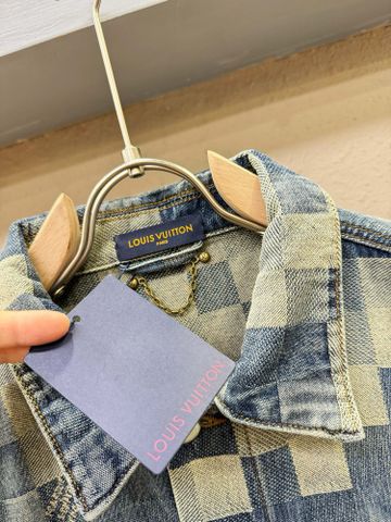 Áo khoác jeans nam L*V hoạ tiết caro mẫu mới cao cấp
