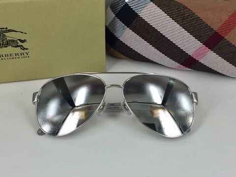 Kính burberry nam nữ đẹp