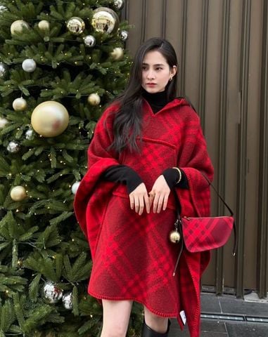 Áo choàng dạ Burberry* kẻ đỏ đẹp trẻ trung