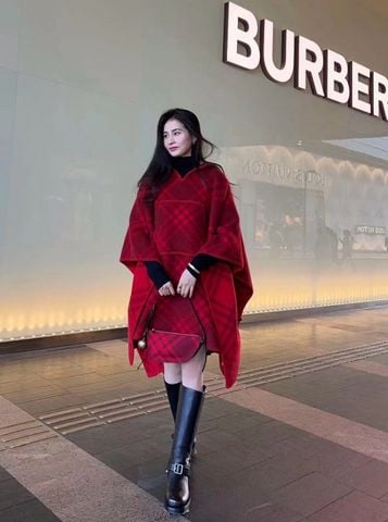 Áo choàng dạ Burberry* kẻ đỏ đẹp trẻ trung