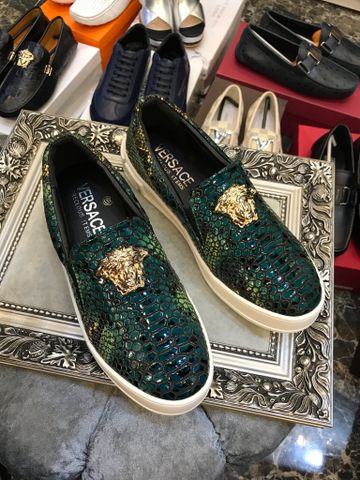 Giày slip on versace vân rắn quá độc và đẹp