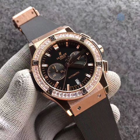 Đồng hồ hublot 2017 hàng đẹp cho nam