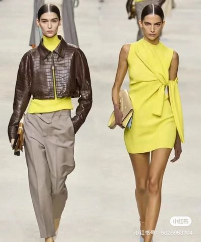 Áo Khoác nữ FENDI* Cao Cấp – Siêu Phẩm Da Cừu Cá Sấu