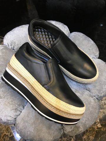 Giày slip on độn đế hàng chất đẹp