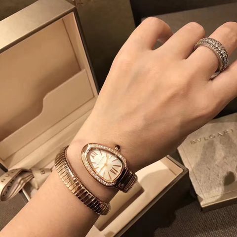 Đồng hồ nữ bvlgari rắn quấn 2 vòng nhẹ nhàng sang chảnh