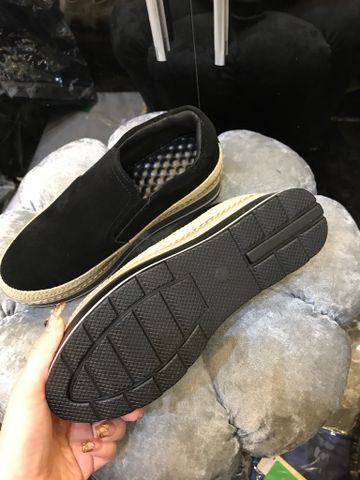 Slip on độn đế da lộn đẹp