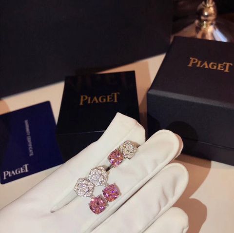 Nhẫn và khuyên tai PIAGET* đá Hồng đẹp