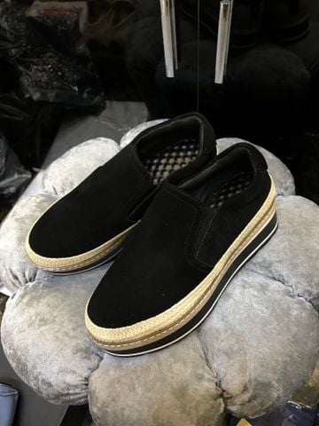 Slip on độn đế da lộn đẹp