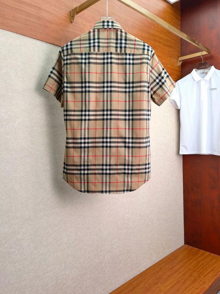 Áo sơ mi cộc tay Burberry kẻ rêu ghi  Linh VNXK