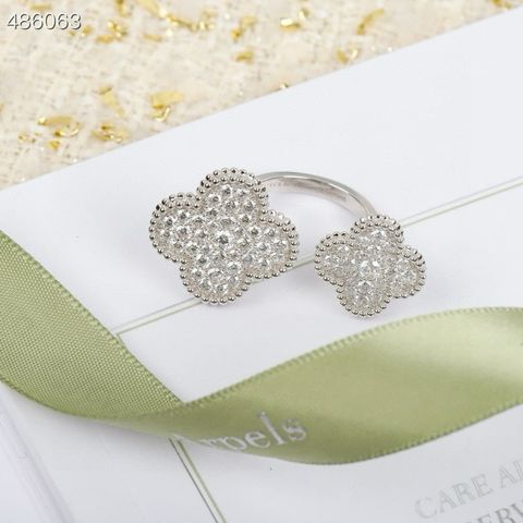 Nhẫn mở Van* Cleef* siêu đẹp