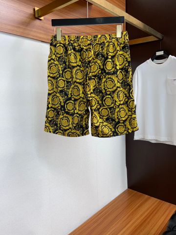 Quần short nam VERSACE* hoa văn vàng hàng độc