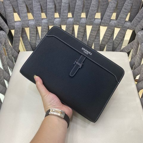 Clutch HM* da bò khoá số bạc cao cấp