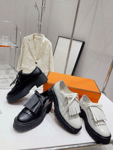 Giày nữ Hermes* đế cao 6cm da bóng mờ tua rua tháo rời đi hai kiểu VIP 1:1