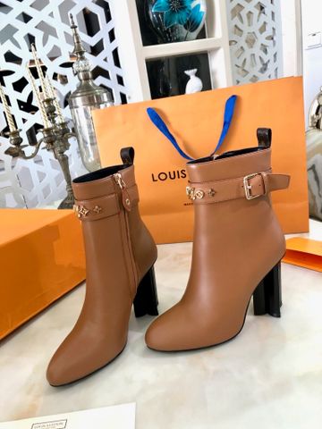 Boot LV* cổ lỡ da bò mềm xịn đai nẹp logo vàng đẹp sang VIP 1:1